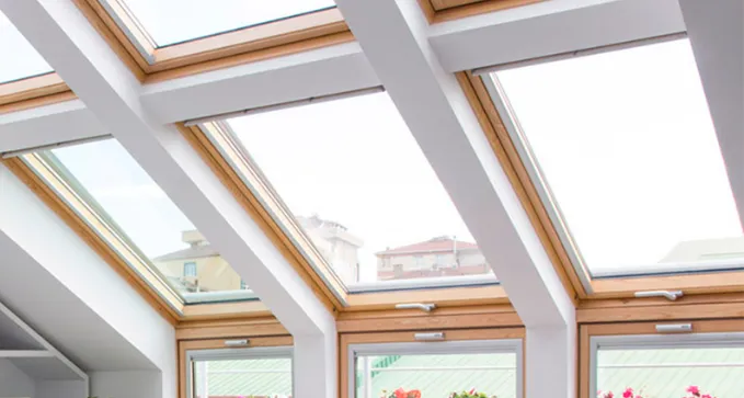 instalar claraboyas en la cubierta, en arcos de jalón