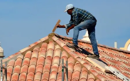 Servicio Anual de Mantenimiento de Tejados en Covaleda