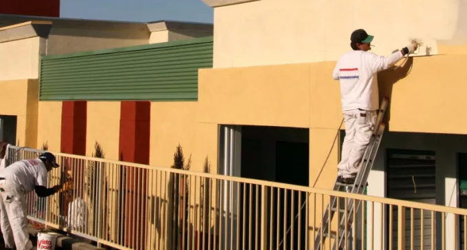 pintar fachada con pintura hidrofuga en casa de alazana, soria